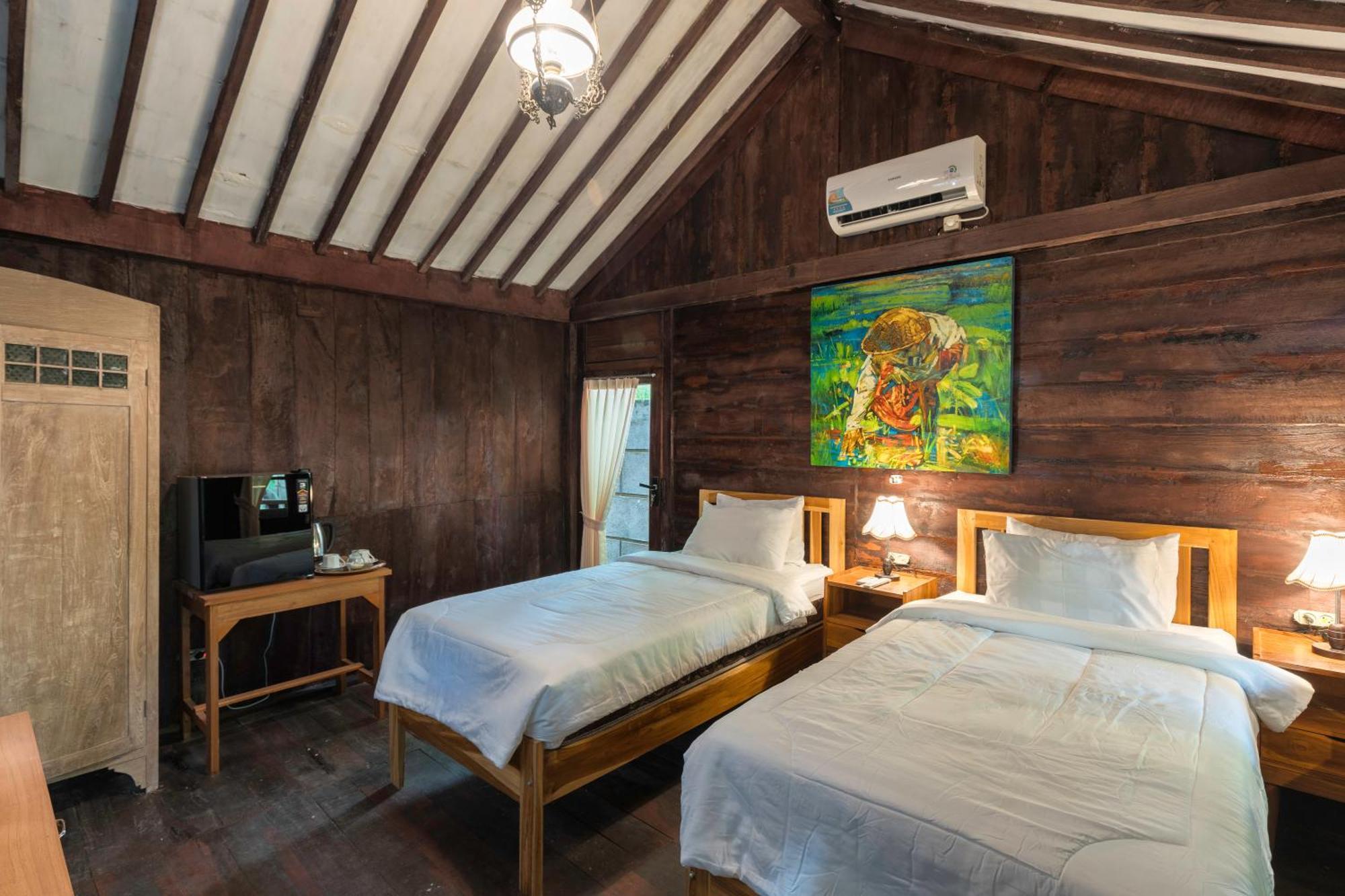 Tahlia'S Villa Sorongjukung Luaran gambar