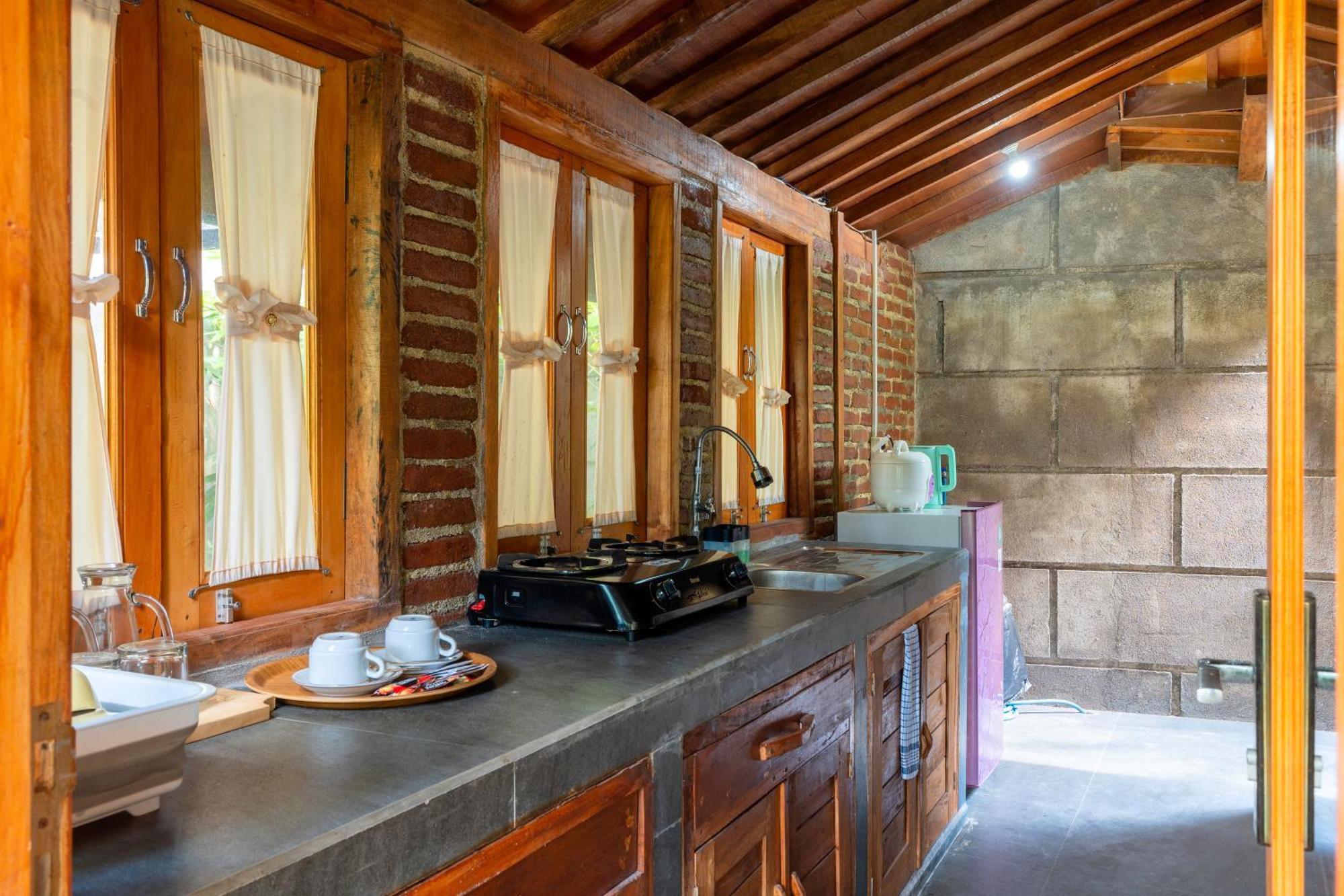 Tahlia'S Villa Sorongjukung Luaran gambar