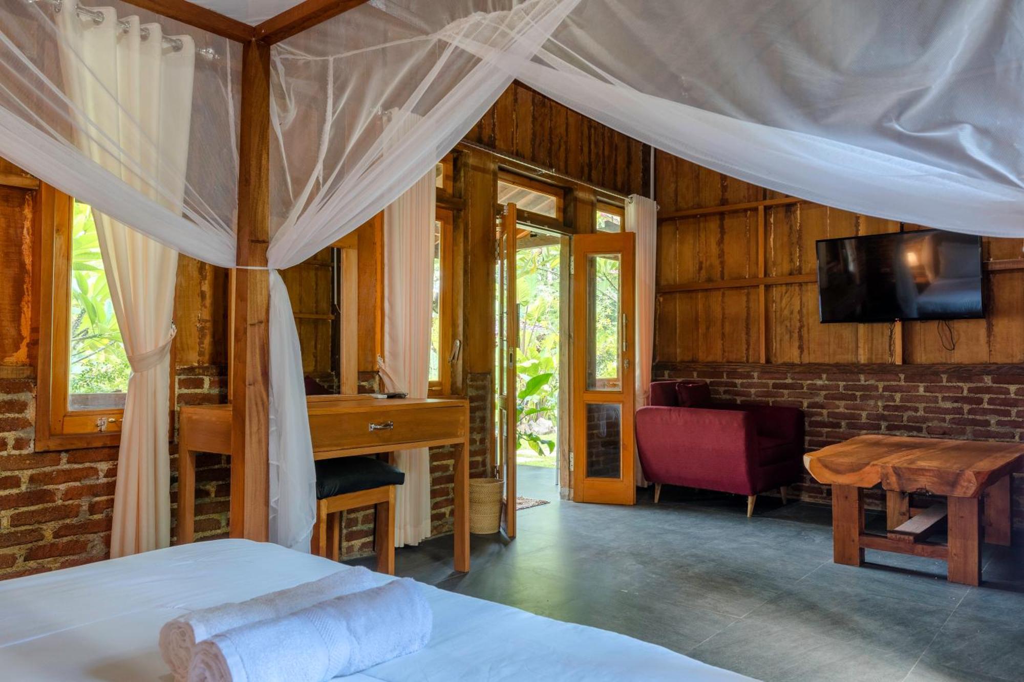 Tahlia'S Villa Sorongjukung Luaran gambar